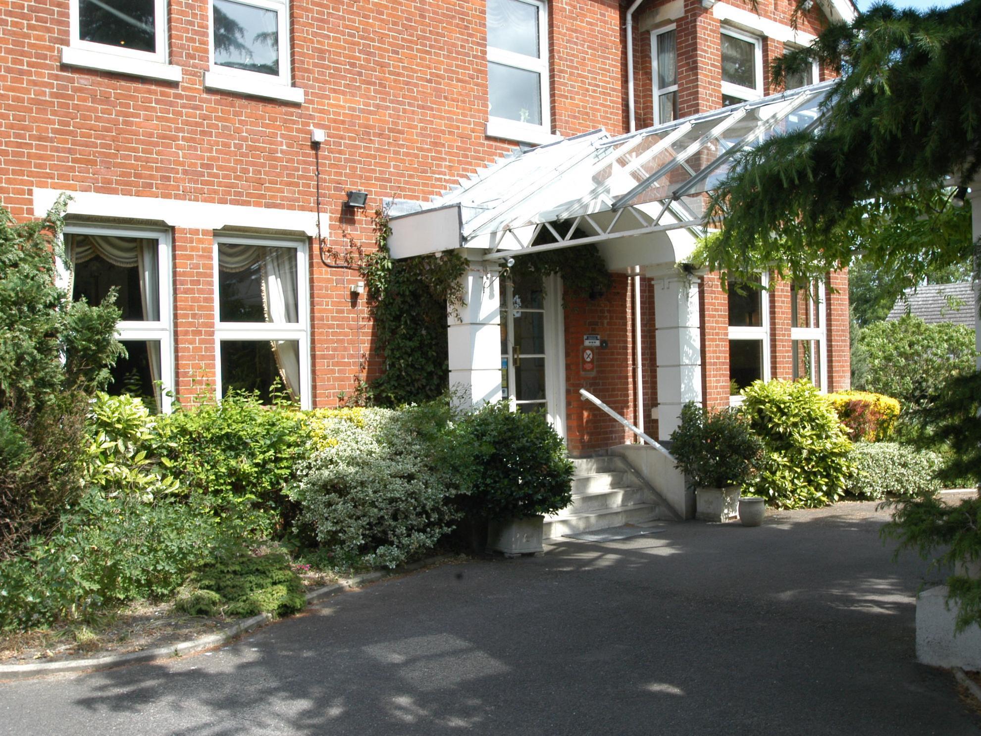 The Lodge Duxford Exterior photo
